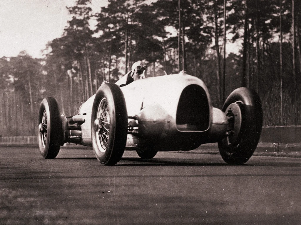 Porsche tarafından tasarlanan Auto Union Type A Grand Prix